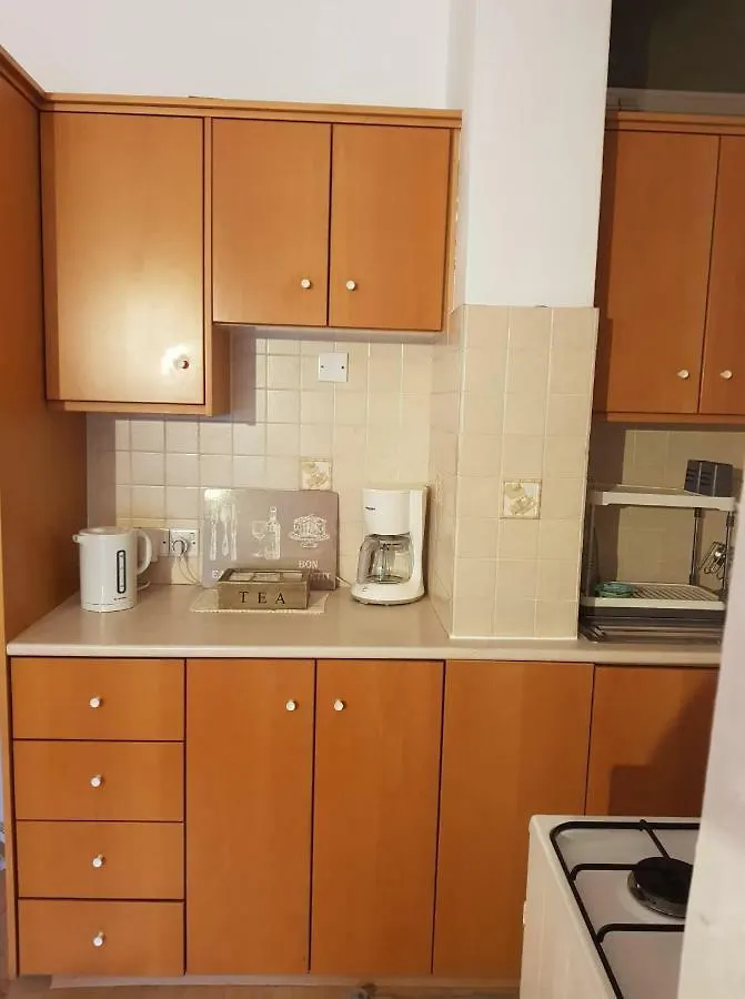 Cozy Holiday Apartment In Larnaca Near Foinikoudes